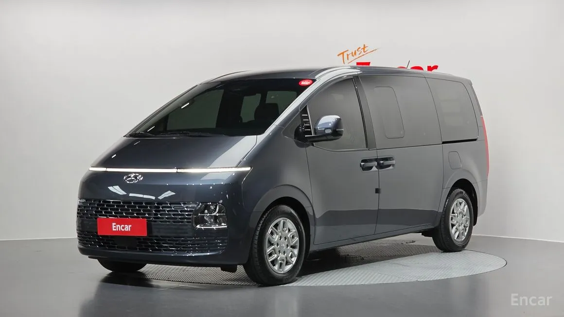 Hyundai Staria