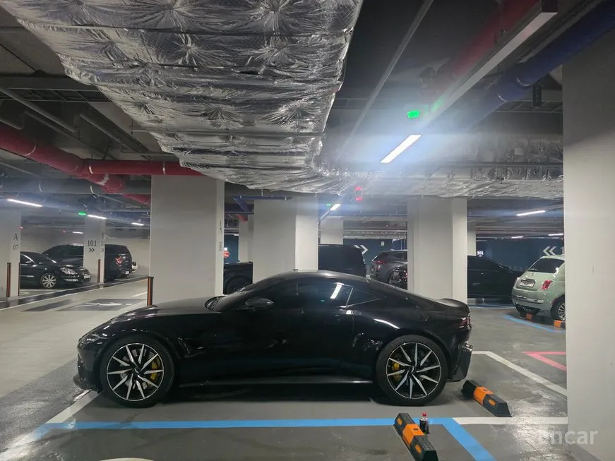 Astonmartin Vantage
