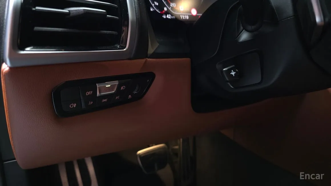 BMW 8-Series
