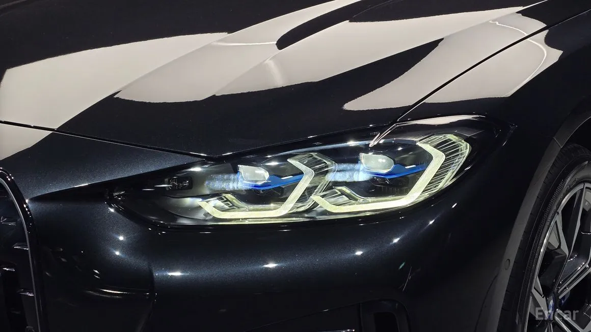 BMW i4