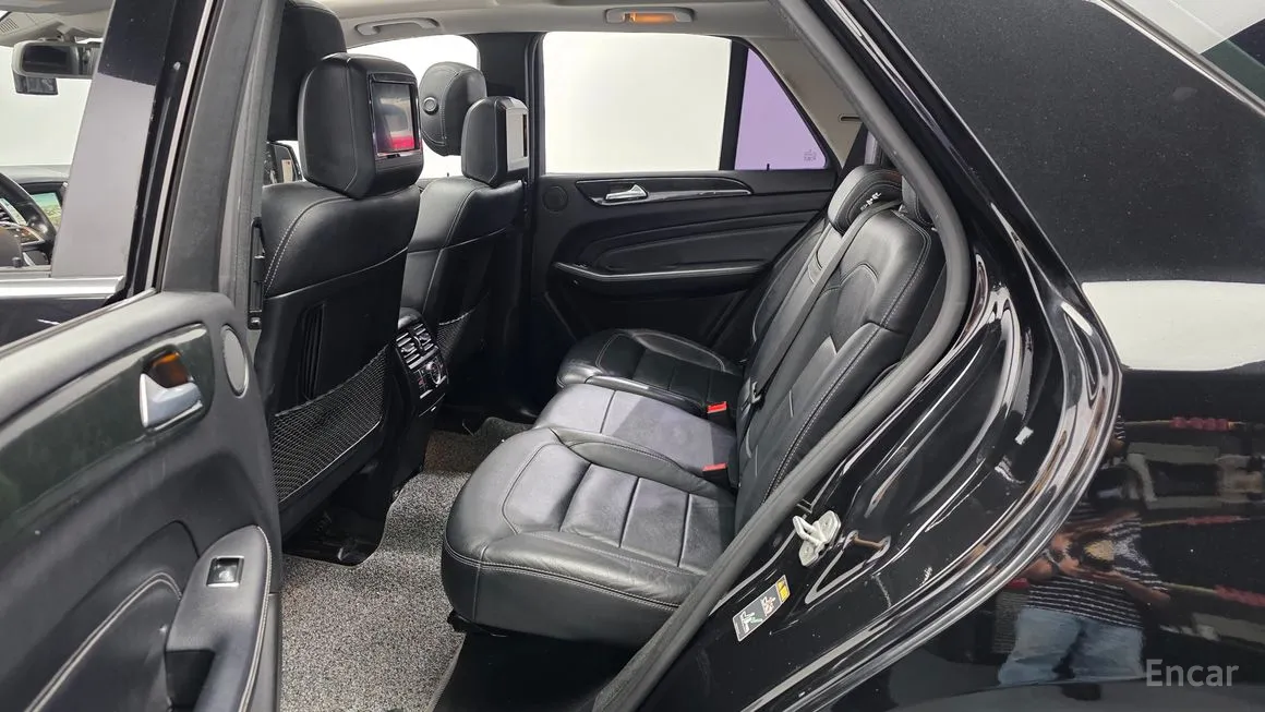 Mercedes-Benz M-class