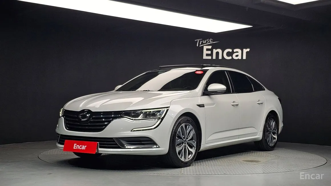 Renault SM6