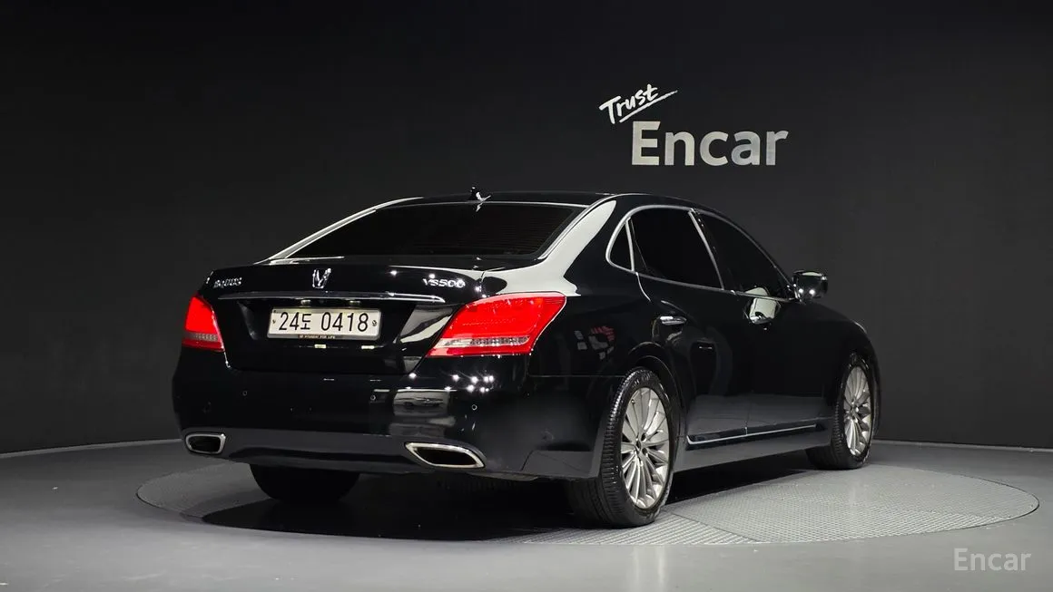 Hyundai Equus