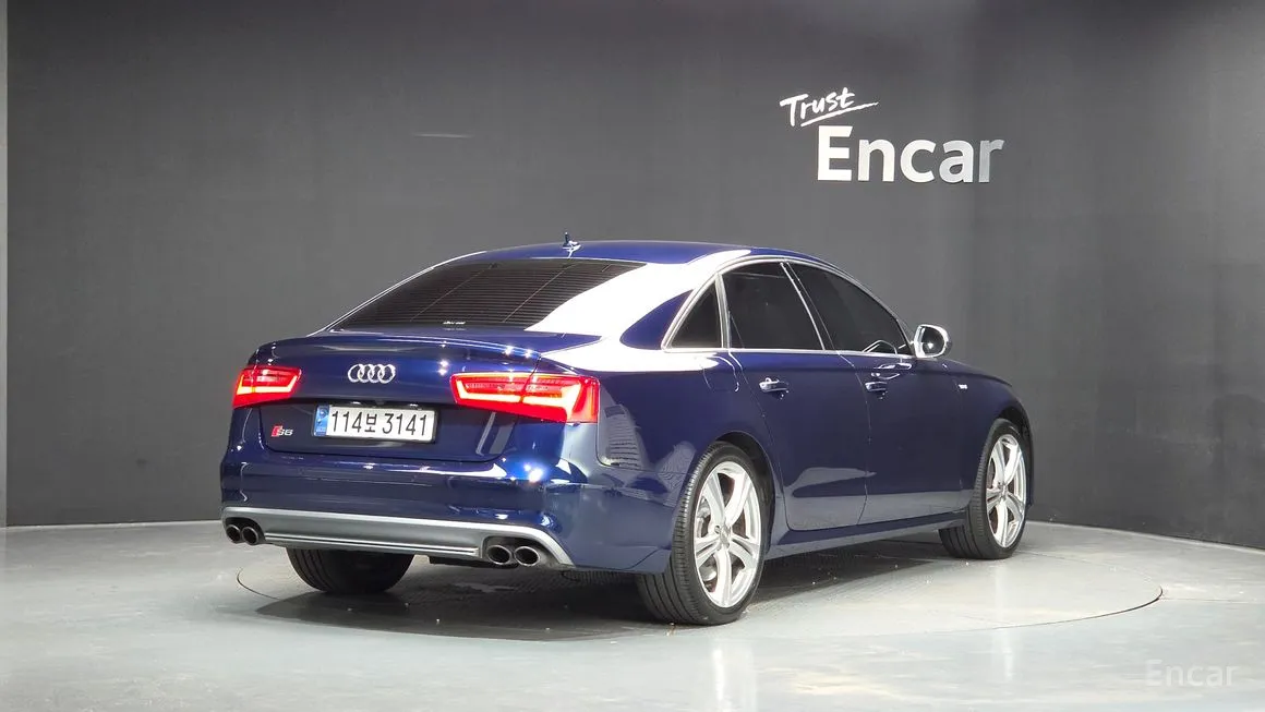 Audi S6