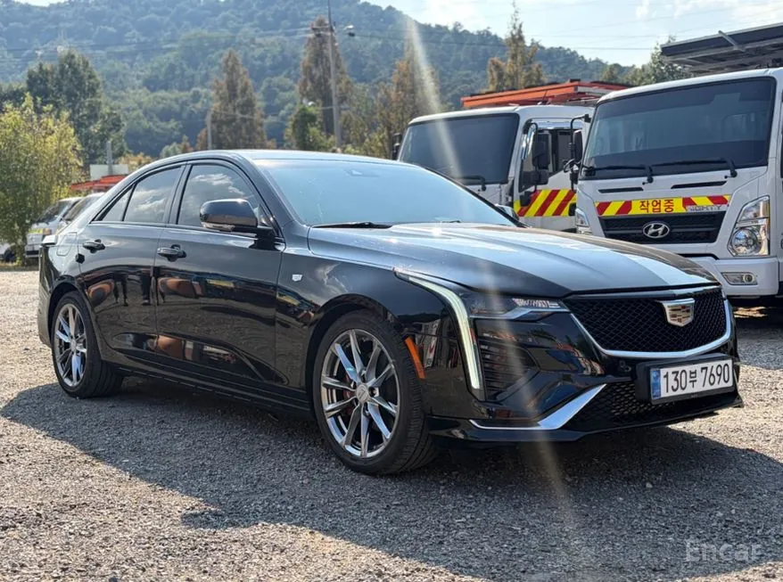 Cadillac CT4