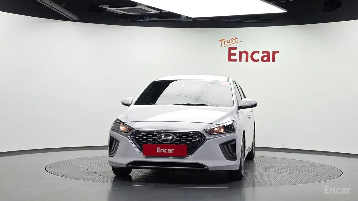Hyundai Ioniq