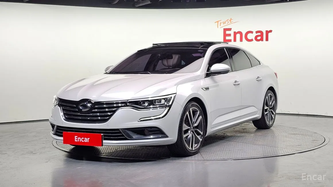 Renault SM6
