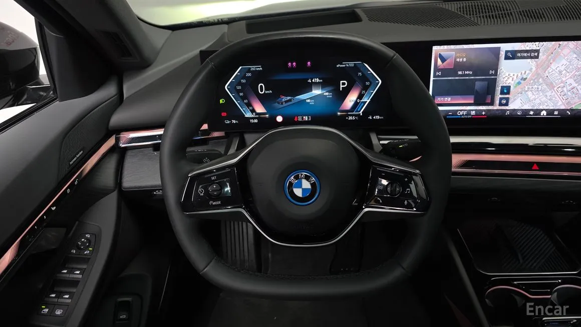 BMW i5