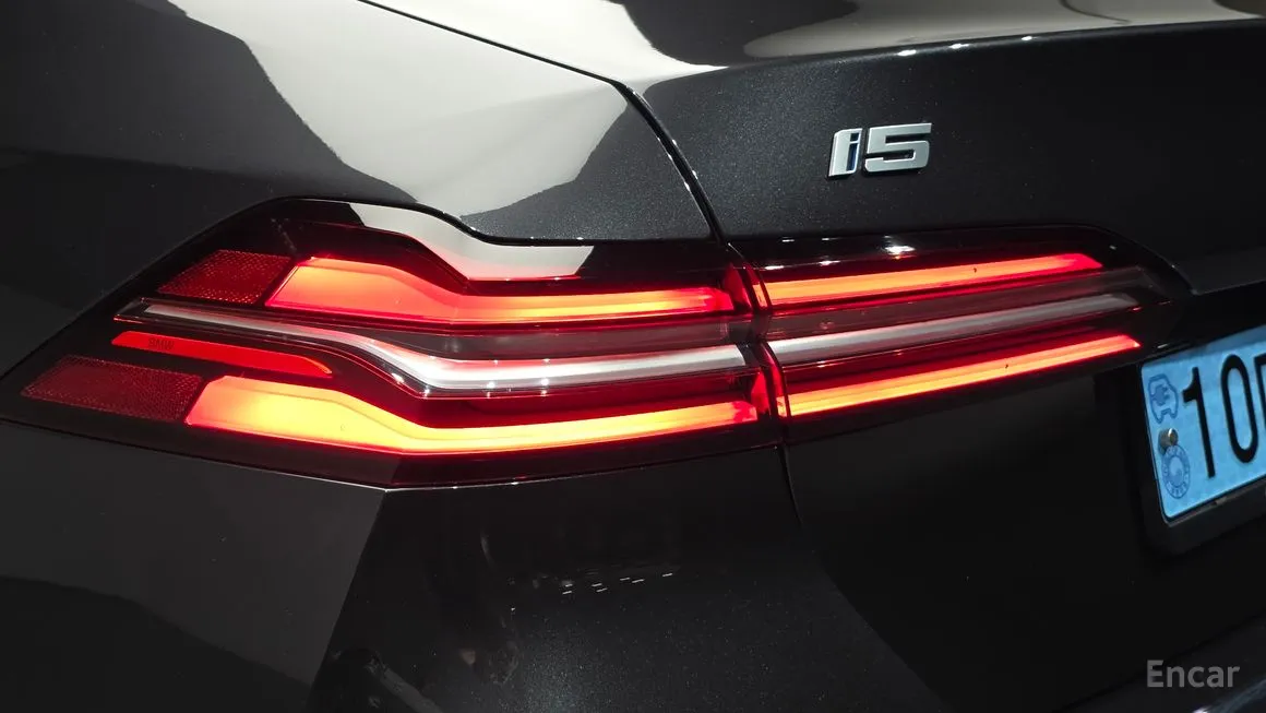 BMW i5