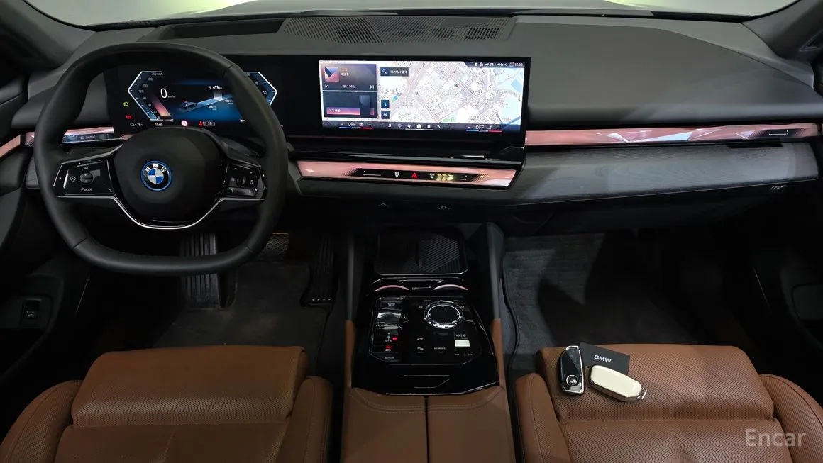 BMW i5