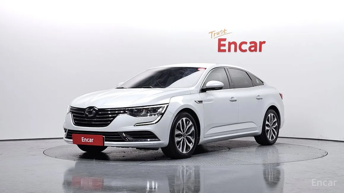 Renault SM6