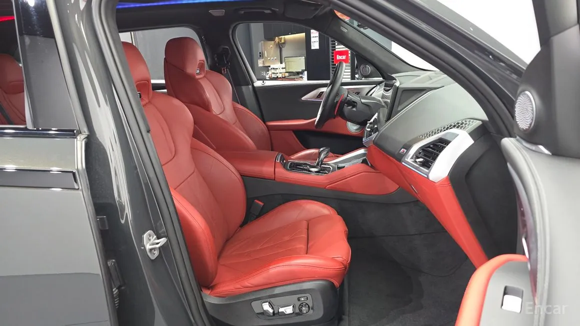 BMW XM