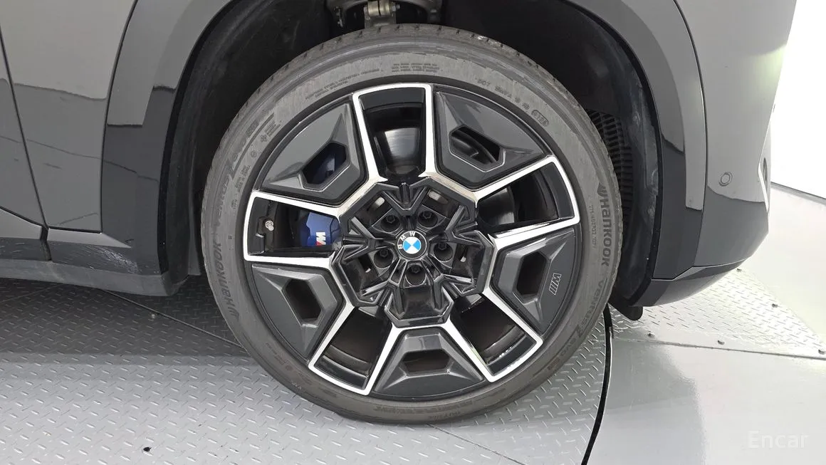 BMW XM