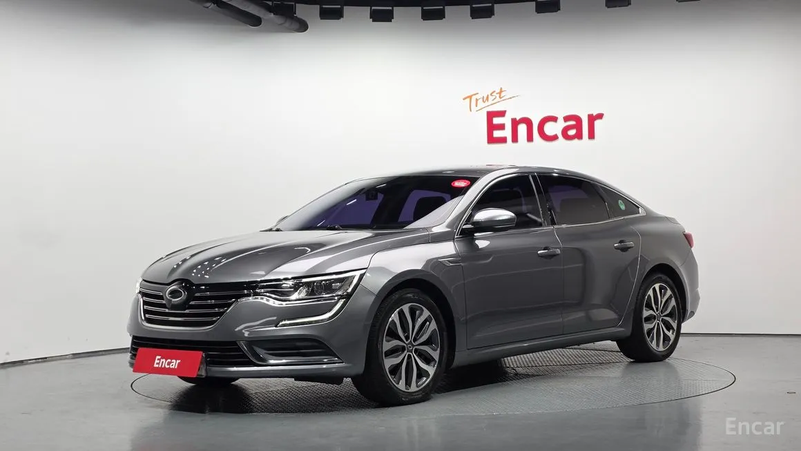 Renault SM6