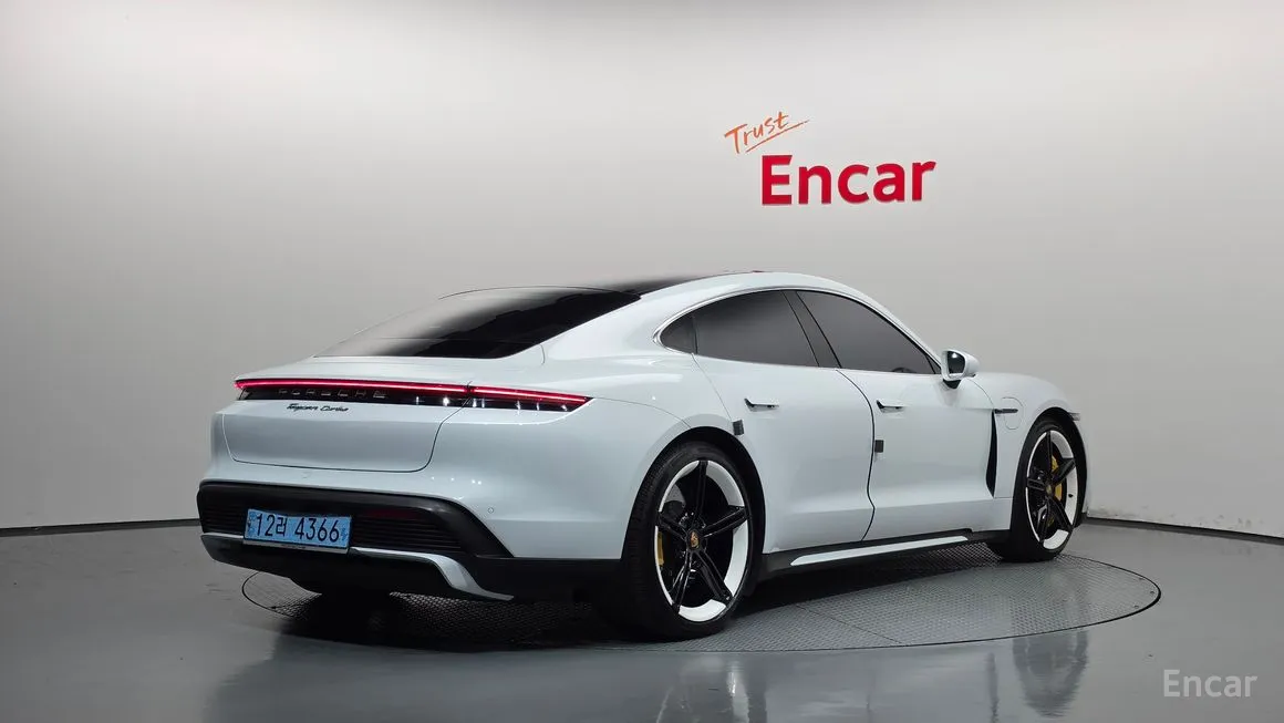 Porsche Taycan