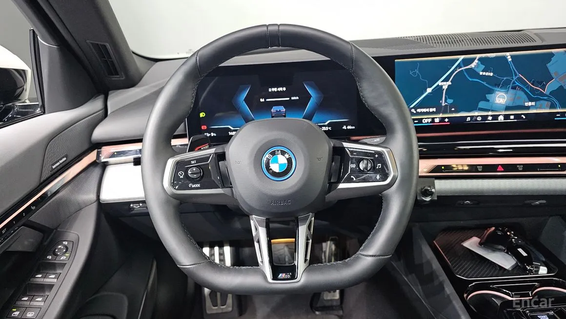 BMW i5