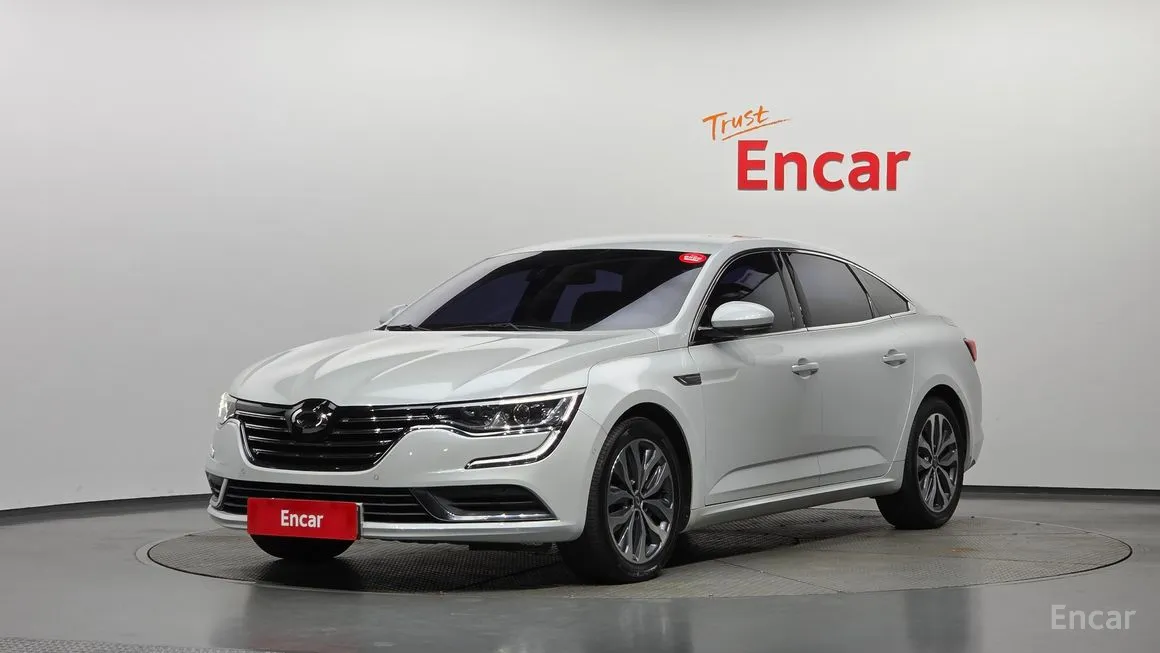 Renault SM6