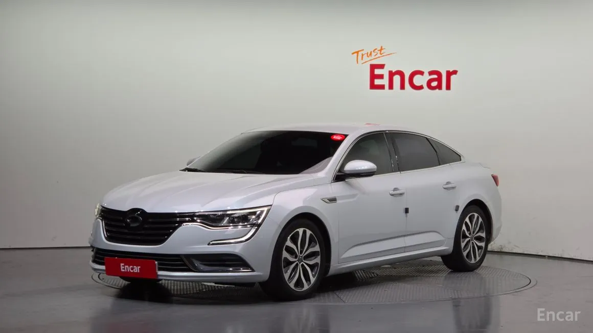 Renault SM6
