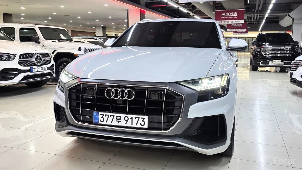 Audi Q8