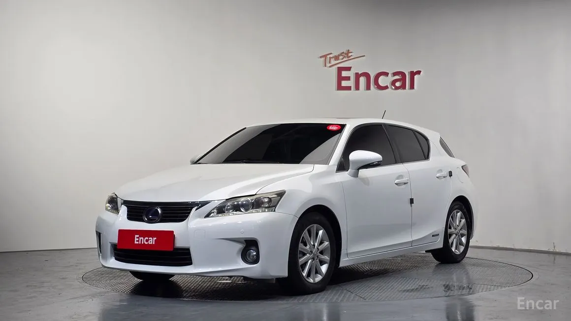 Lexus CT200h