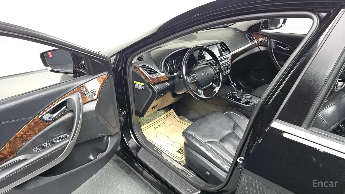Hyundai Aslan