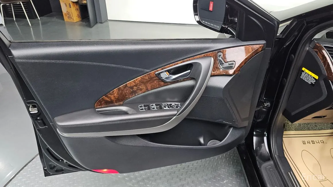 Hyundai Aslan