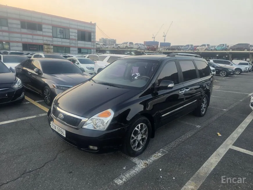 Kia Carnival