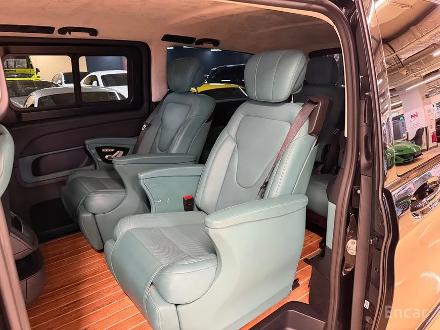Mercedes-Benz V-Class