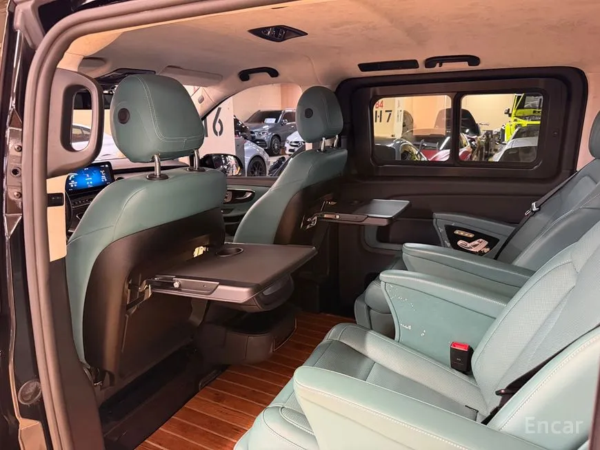 Mercedes-Benz V-Class