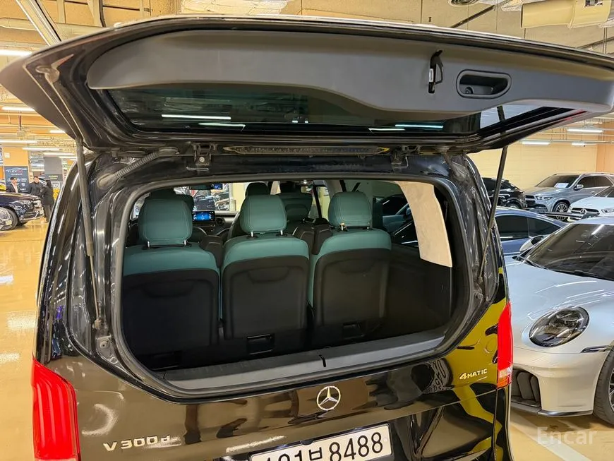 Mercedes-Benz V-Class