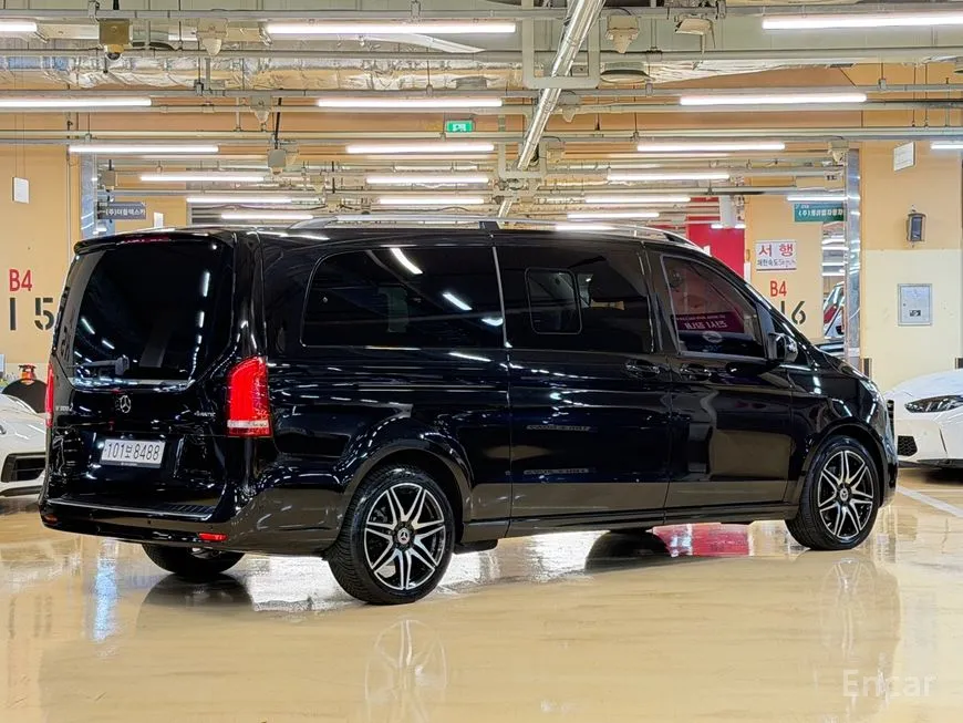 Mercedes-Benz V-Class