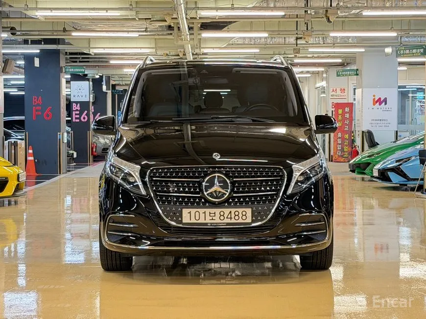 Mercedes-Benz V-Class