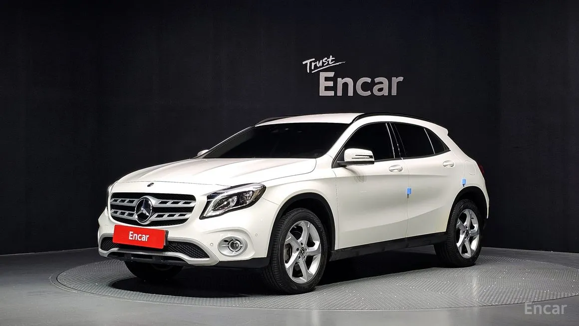 Mercedes-Benz GLA-Class