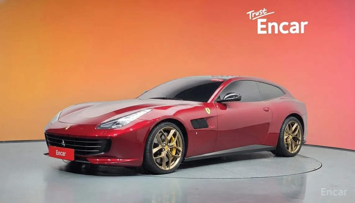 Ferrari GTC4 Lusso