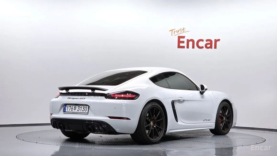 Porsche 718