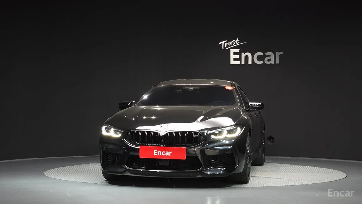 BMW M8