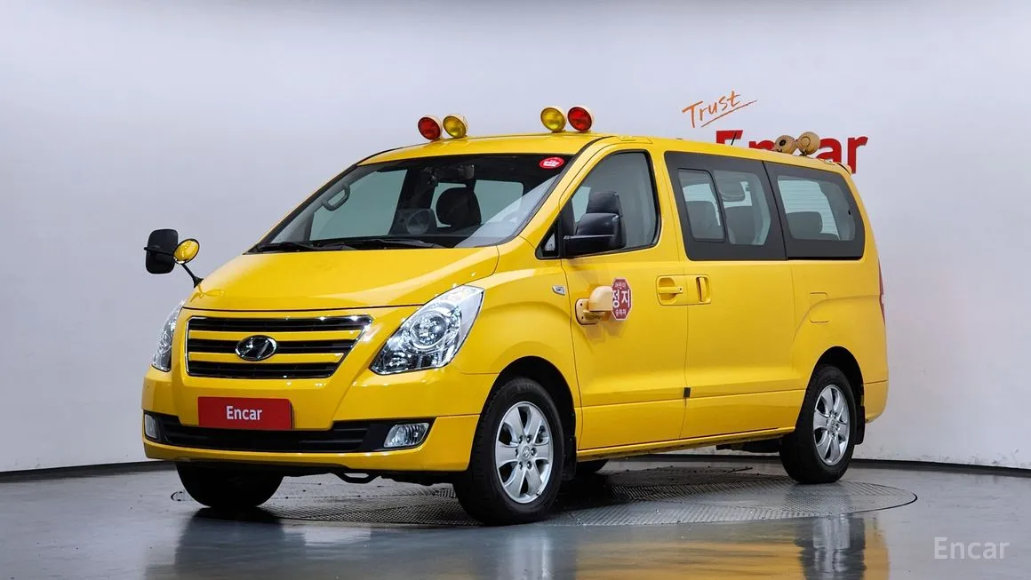 Hyundai Starex