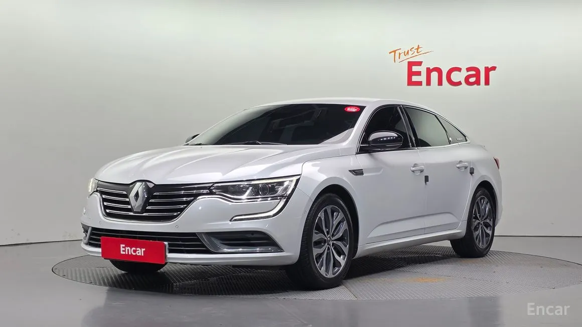 Renault SM6