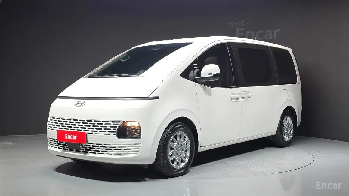 Hyundai Staria