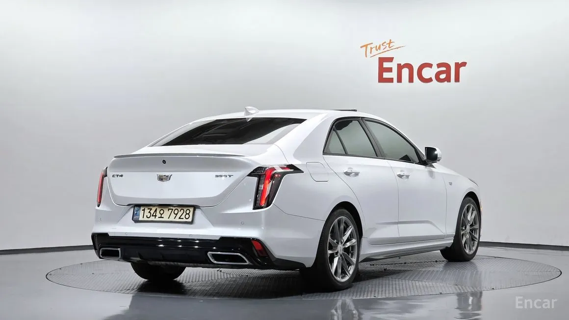 Cadillac CT4