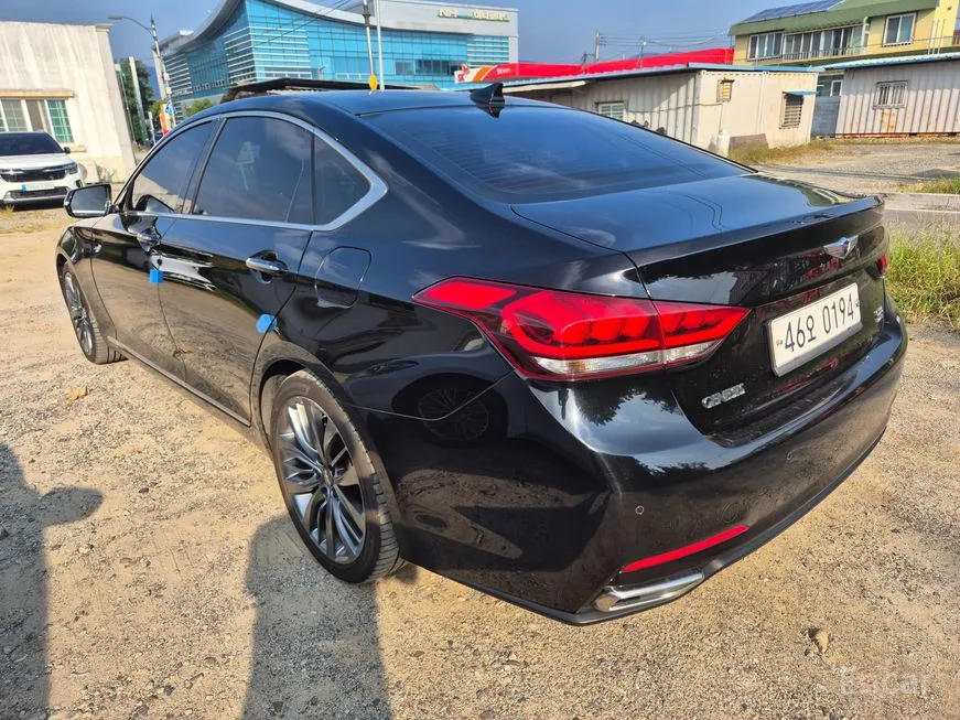 Hyundai Genesis