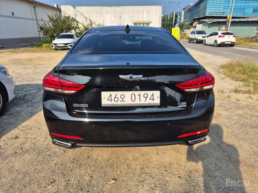 Hyundai Genesis