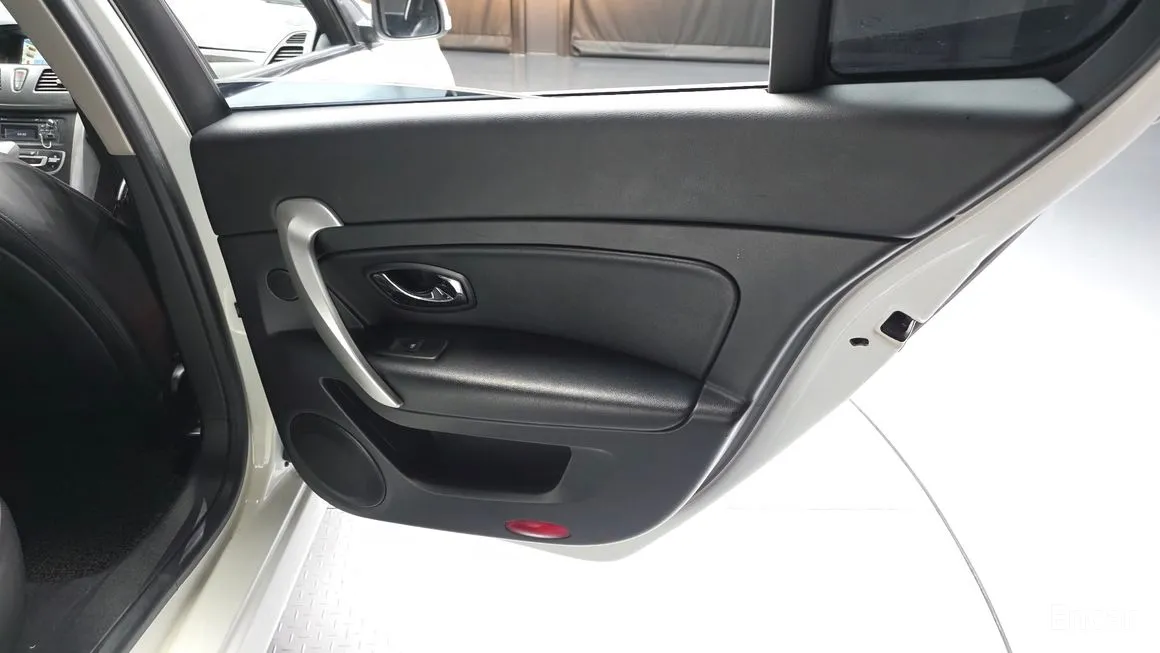 Renault SM5