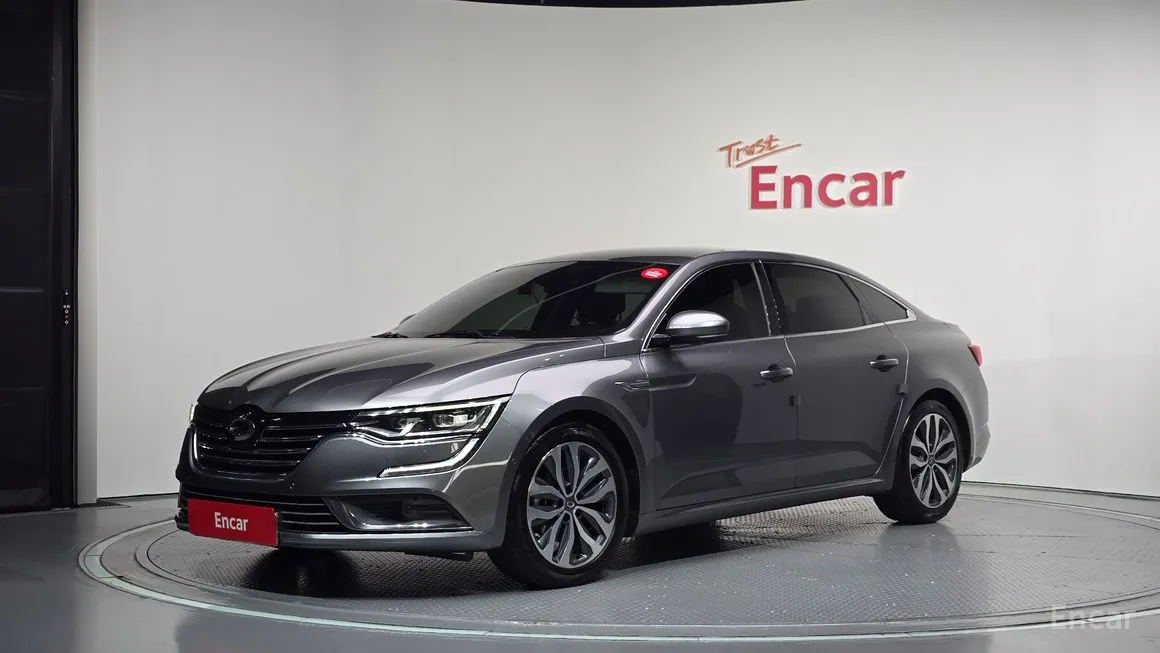 Renault SM6