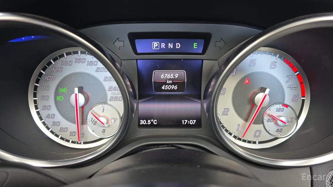 Mercedes-Benz SLK-Class