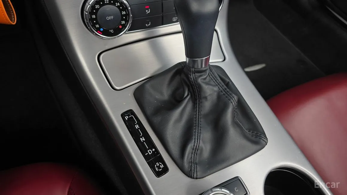 Mercedes-Benz SLK-Class