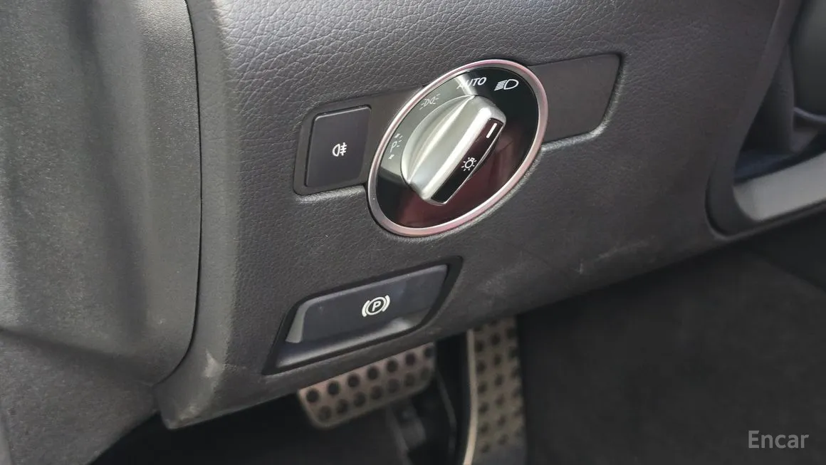 Mercedes-Benz SLK-Class