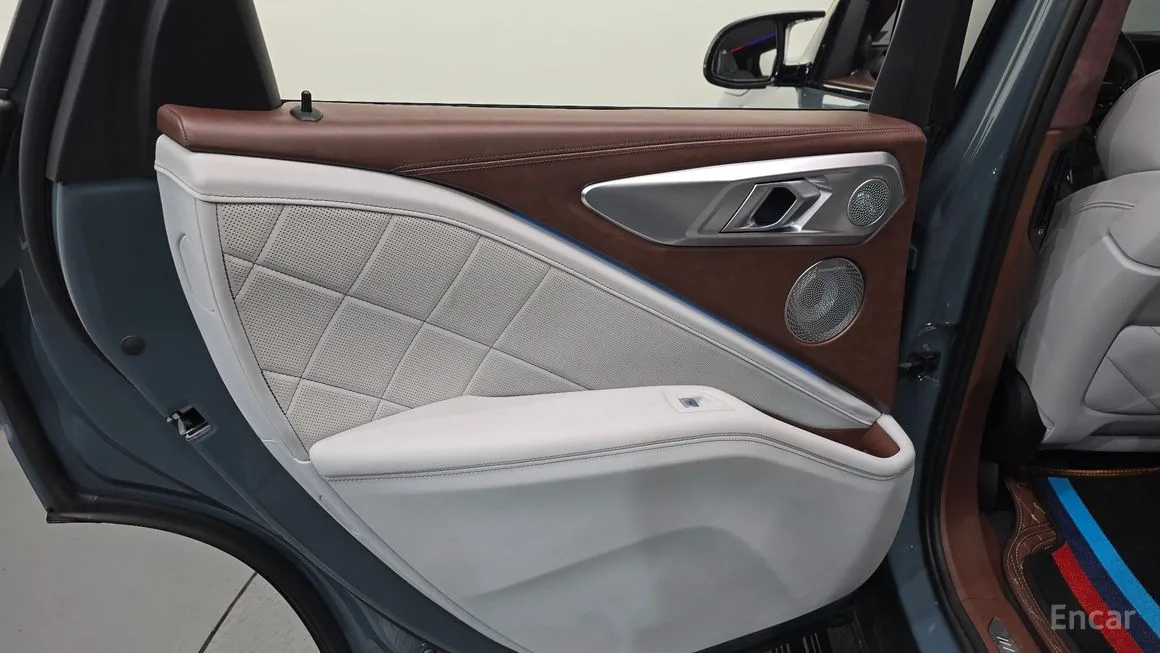 BMW XM