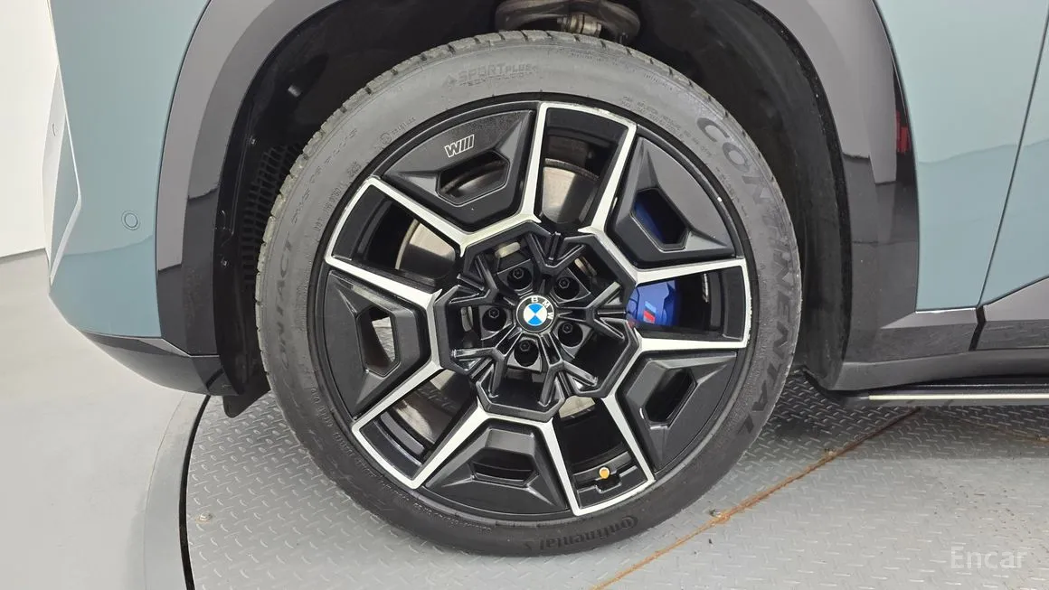 BMW XM
