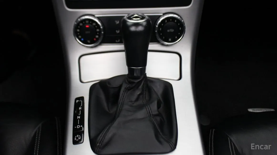 Mercedes-Benz SLK-Class